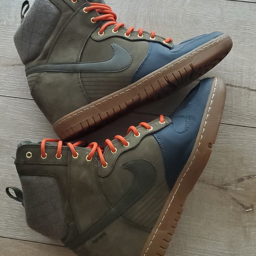 Nike Women’s Dunk Sky Hi Sneakerboot 2.0